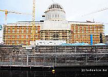 DU2016 DSC 4924-0592  Dat Palast der Republik is na de val van de muur weer afgebroken, en na lang palaveren heeft men besloten om een modernere variant van het Berliner Stadtschloss te reconstrueren.