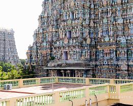 INDIA2023_D7M_1853 Een van de meest indrukwekkende tempels van Zuid-India is de Meenakshi Ammantempel in Madurai - helaas mag je niet in het tempelcomplex zelf fotograferen, maar...