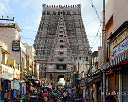 INDIA2023_D7M_2023 De populaire Sri Ranganathaswamytempel (gewijd aan Ranganatham, een verschijningsvorm van Vishnu) ligt in Srirangam, een voorstad van Tiruchirappalli (Trichy),...