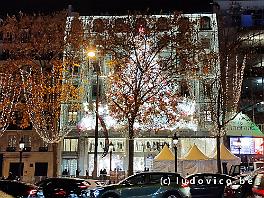 PARIS_IMG_20241129_215230592_HDR De winkel van Dior op de Champs Elyses.