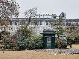 PARIS_IMG_20241201_113044084_HDR Een van de minst patserige warenhuizen van de stad, in de wijk St Germain des Prs, al vind je hier ook wel alle nodige luxemerken.