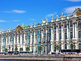 RUSS2016_DSC2623 Het Hermitagemuseum, vroeger het paleis van de tsaren (dat bij de oktoberrevolutie besormd is)