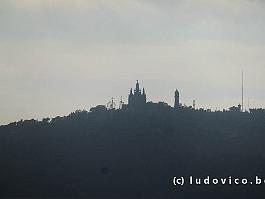 SPANJE2024_P1035303 Silhouet van Tibidabo (Temple Expiatori del Sagrat Cor)